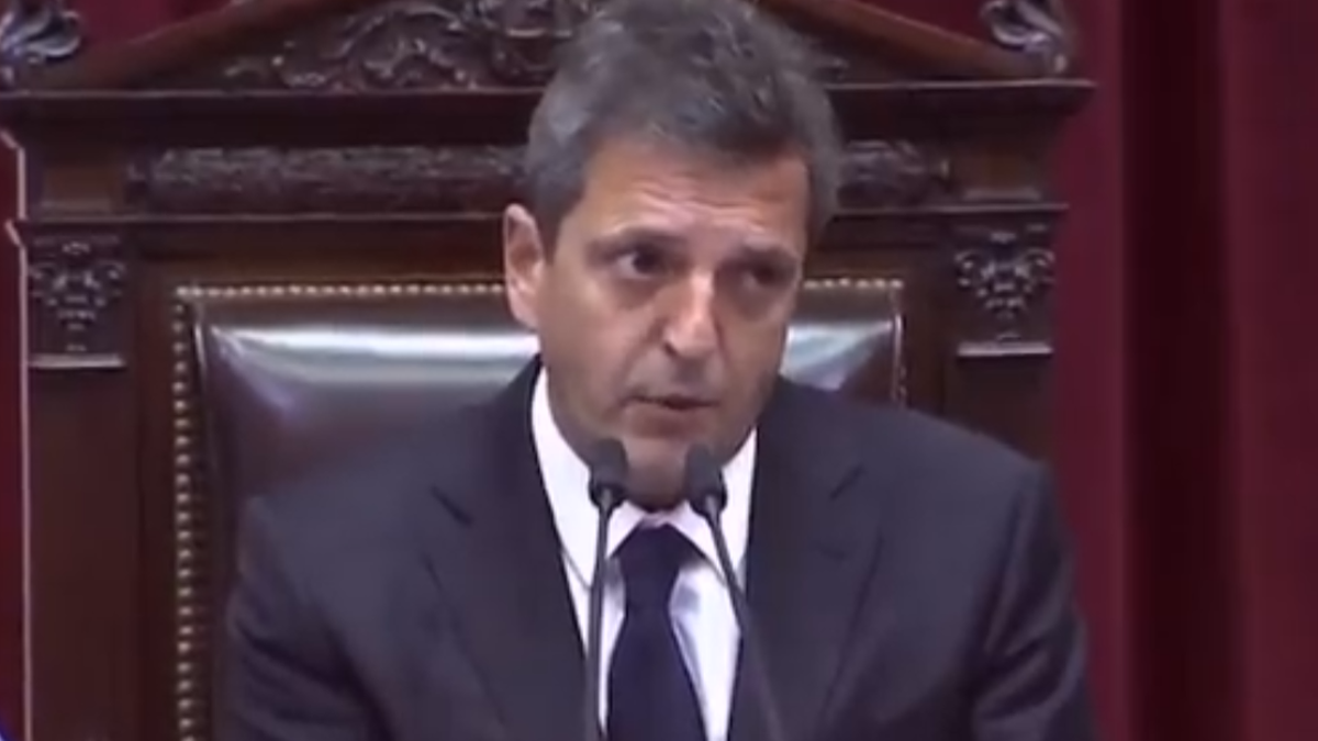 Presupuesto 2022: Sergio Massa echó de la sesión a Rogelio Frigerio por no haber prestado juramento.