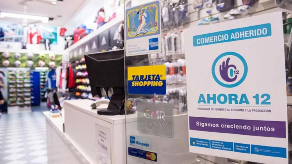 Nuevas tasas de interés para las compras en cuotas con Ahora 12 (Foto: Telam).