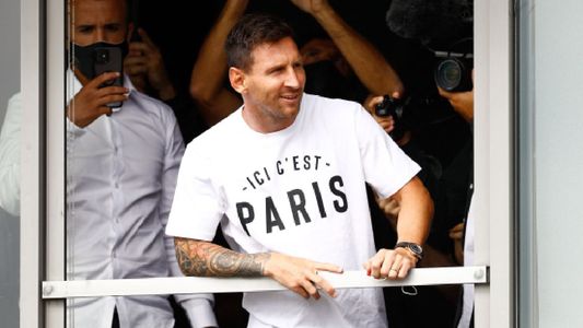 La primera foto de Messi con la camiseta del PSG