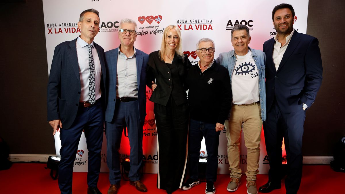 Dr. Matías Chacón, Dr. Claudio Martin, Meli Biman, Claudio Drescher, Julián Weich y Gastón Manganiello