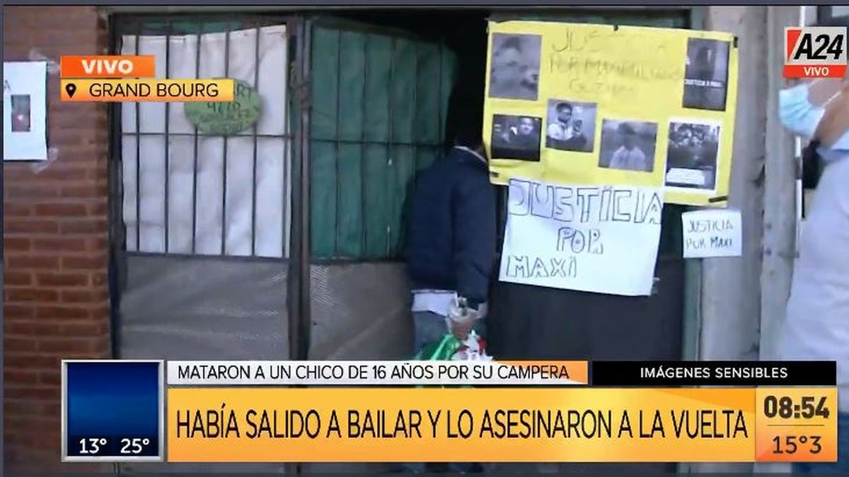Grand Bourg: el emotivo abrazo al papá del chico de 16 años asesinado por la campera. (Captura de Tv)