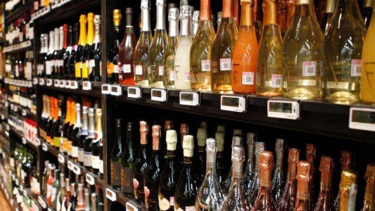 ¿Hasta qué hora se puede comprar alcohol por la veda electoral?