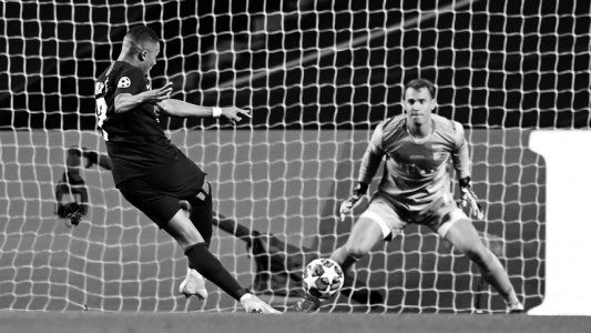 La increíble chance errada de Mbappé que podría haberle dado al PSG el gol frente al Bayern