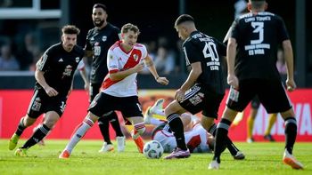 river perdio 2-0 ante riestra y genero preocupacion antes del receso por la copa america river perdio 2-0 ante riestra y genero preocupacion antes del receso por la copa america