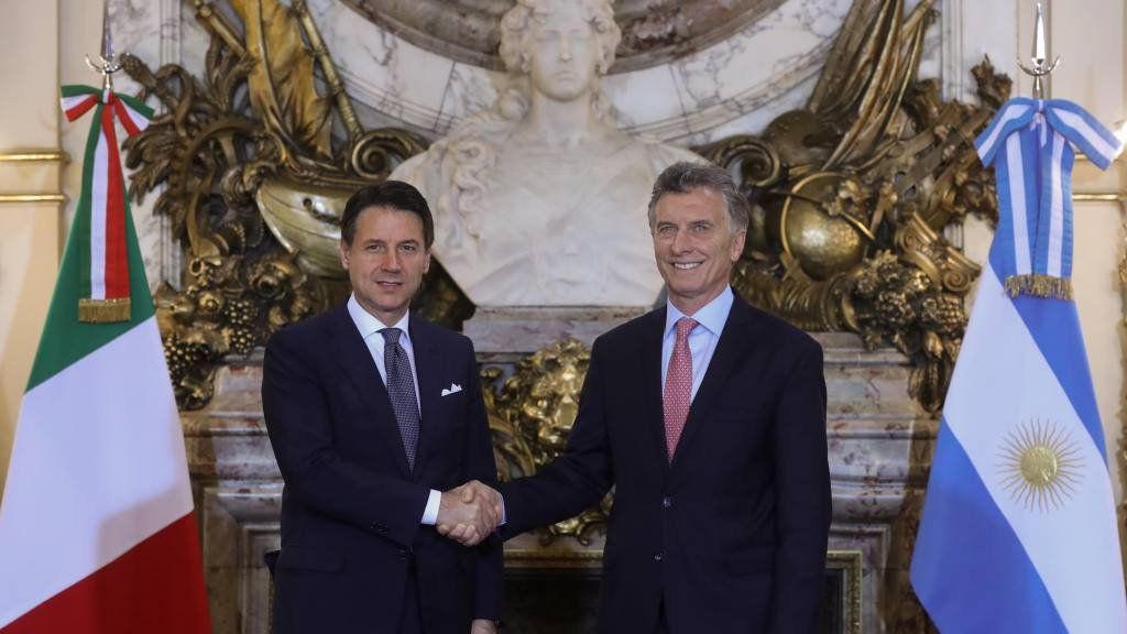 En busca de un equilibrio entre el “multilateralismo” de Europa y el “proteccionismo” de Trump, Macri inaugura la Cumbre del G20