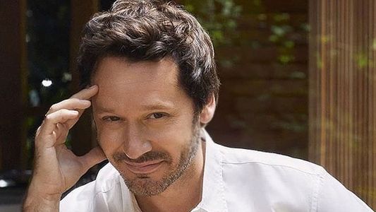 Benjamín Vicuña fue visto muy acaramelado con una importante figura