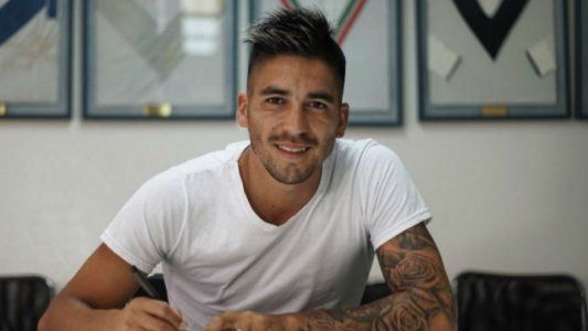 Otro jugador que le pega a Holan: Me fui por el entrenador