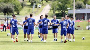 Scaloni probó el once para el segundo amistoso ante México