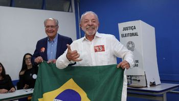 Elecciones en Brasil: Lula votó en San Pablo y afirmó que el pueblo fue un ejército de la democracia
