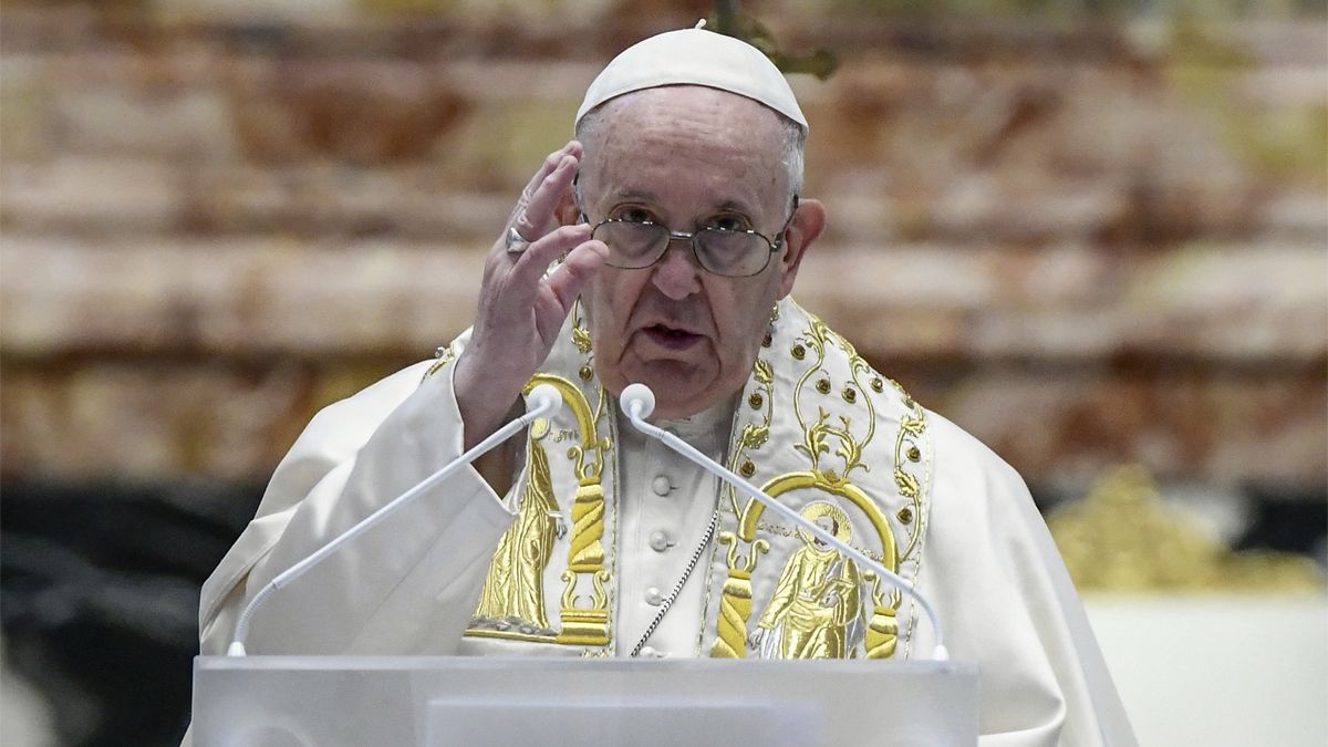 El papa Francisco celebró la bendición Urbi et Orbi por el domingo de Pascua.