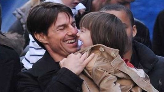Suri se reúne con Tom Cruise después de tres meses