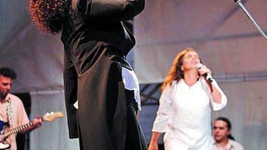 El emotivo homenaje a María Elena Walsh