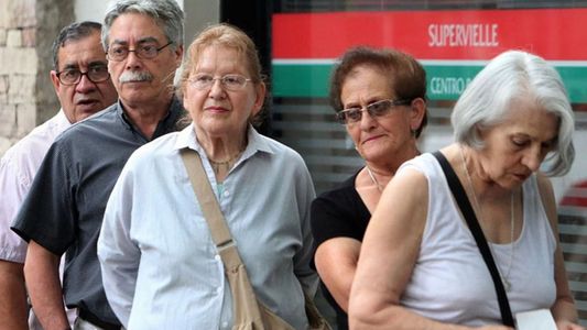 El AUMENTO de las JUBILACIONES fue menor al anunciado: cuánto se cobra en marzo
