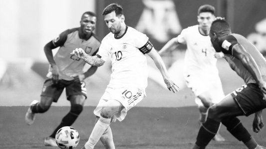 Ordenado y sin sorpresa: el análisis táctico de una Argentina que debutó sin brillo ofensivo