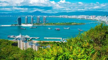 Más de 80.000 turistas están atrapados en una isla de China por un brote de Covid-19 