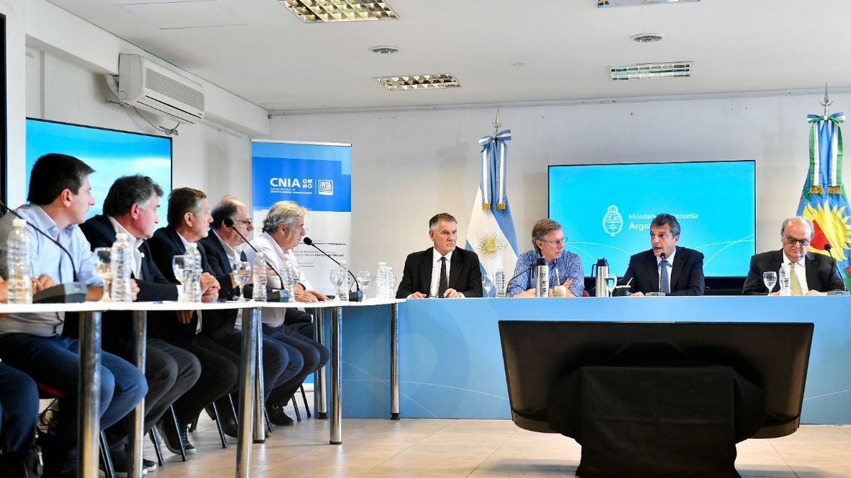 El ministro de Economía