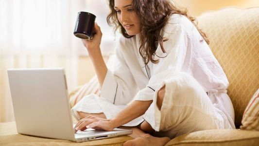 Una investigación reveló cuáles son las claves para conquistar citas en internet
