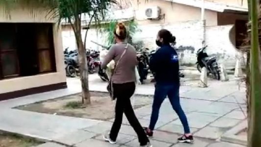 La frase más atroz de una madre que se grababa golpeando a su propio bebé para vengarse de su ex