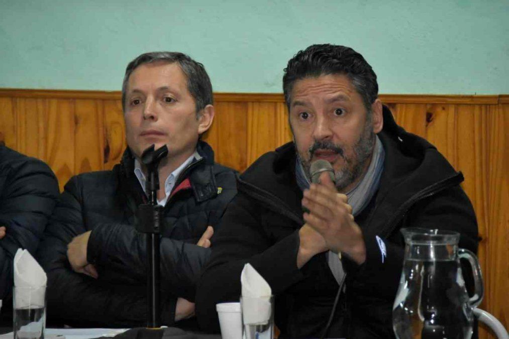 El PJ bonaerense se radicaliza: duro comunicado contra el FMI, las FF.AA, los despidos en Telam, la “extorsión” a Camioneros y la paritaria docente