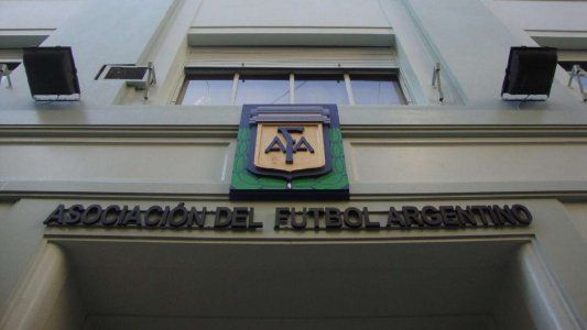 Contra la voluntad de Chiqui Tapia y Tinelli, Agremiados suspenderá el fútbol hasta el 31 de marzo