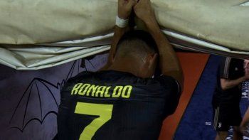 Juventus venció 2 a 0 a Valencia a pesar de la expulsión de Cristiano Ronaldo