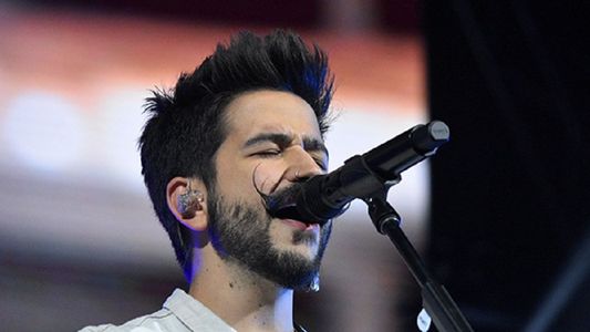 Camilo se despidió del país en un paso histórico