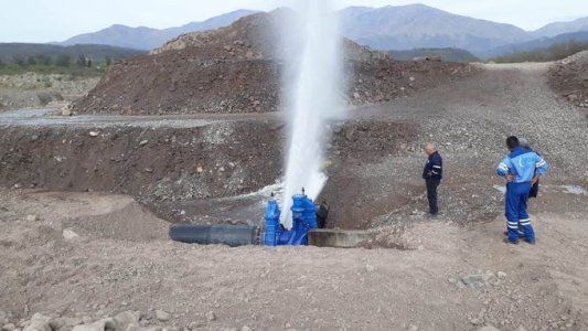 Jujuy: Atentaron contra un acueducto y dejaron sin agua potable a varios barrios