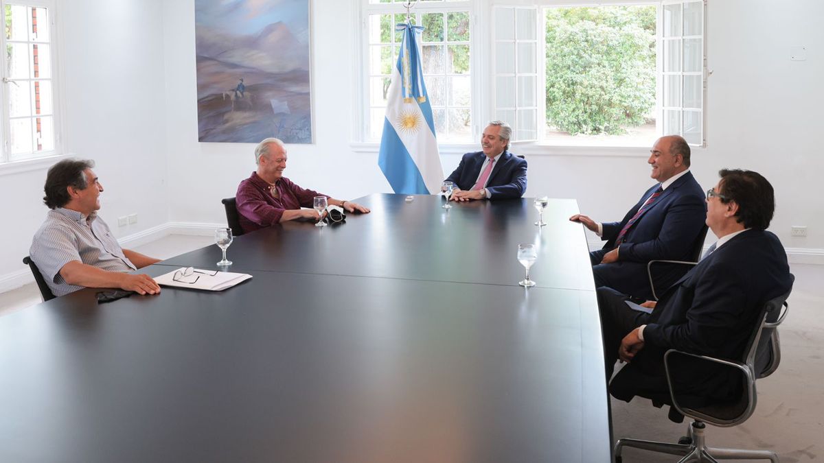 Alberto Fernández anunció un bono de 20 mil pesos para trabajadores estatales (Foto: Presidencia de la Nación).