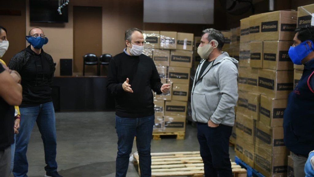Recorte de salarios en Tres de Febrero y un potencial conflicto entre intendentes y Kicillof