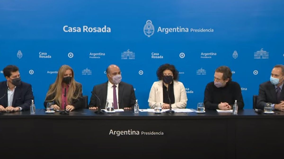 De la conferencia participaron el jefe de Gabinete