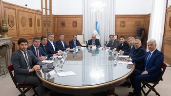 El Gobierno recibió a gobernadores de Juntos por el Cambio mientras Macri relanza el PRO