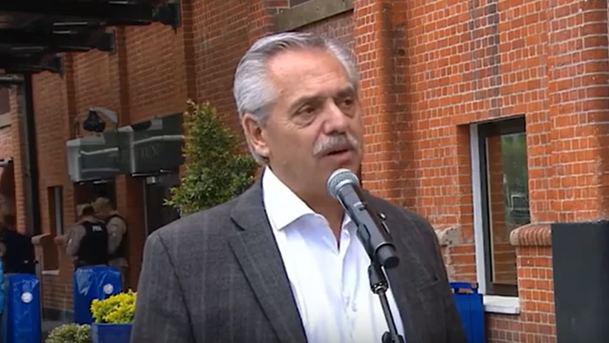 Alberto Fernández después de votar. (Foto: captura)