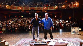 Vuelve la dupla teatral de Adrián Suar y Julio Chávez con Un rato con él