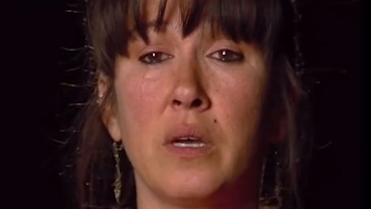 Mary Vincent, hoy tiene dos hijos y es artista plástica. Cada vez que la convocan emociona con el relato de su padecimiento y la lucha para recuperarse y lograr justicia. (Foto: Captura de TV)