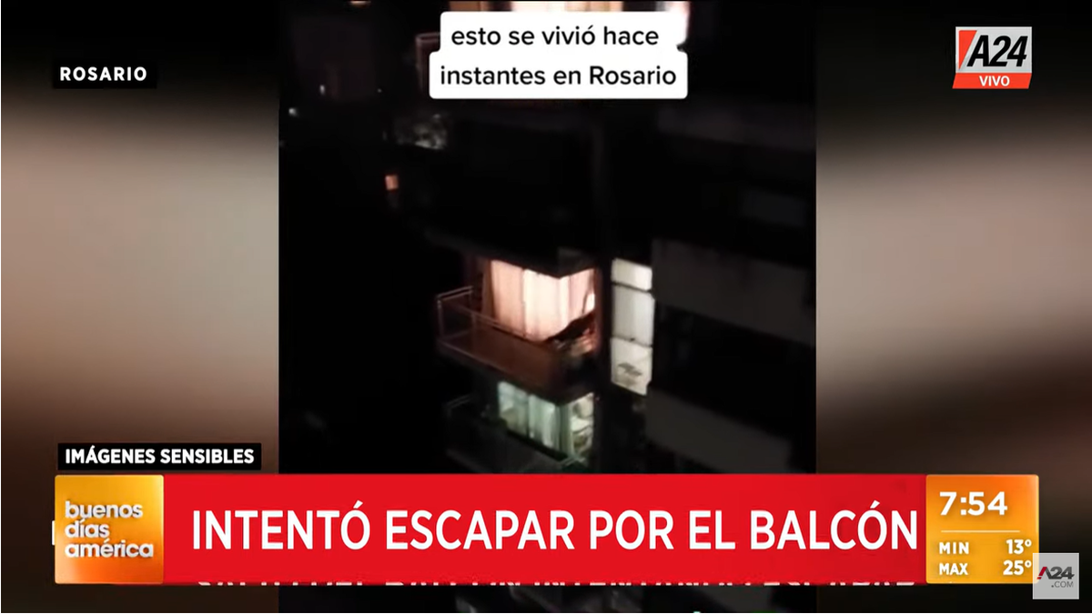 Video: un hombre se tiró desde un balcón en Rosario y generó pánico entre los vecinos (Foto: captura A24).