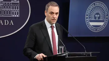 El Gobierno va a eliminar por completo el arancel de importaciones de celulares El Gobierno va a eliminar por completo el arancel de importaciones de celulares