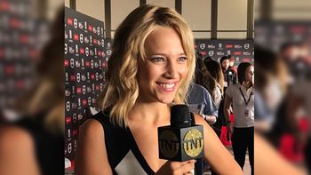 Luisana Lopilato eligió un look que dio que hablar en los Premios Platino