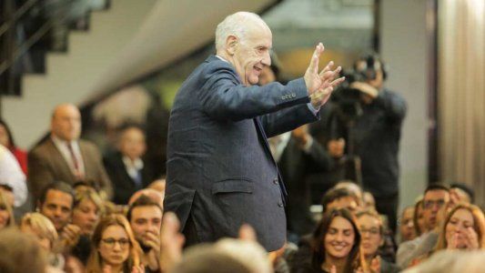 Lavagna pierde a sus principales aliados: el duhaldismo, Pichetto, Stolbizer y Tinelli ya le soltaron la mano