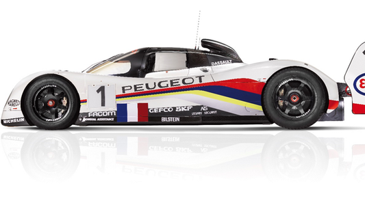 Del Peugeot 905 al Peugeot 9X8: 30 años de innovación
