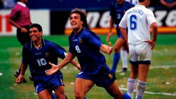 Maradona quiere a Batistuta como ayudante en caso de asumir en Gimnasia La Plata