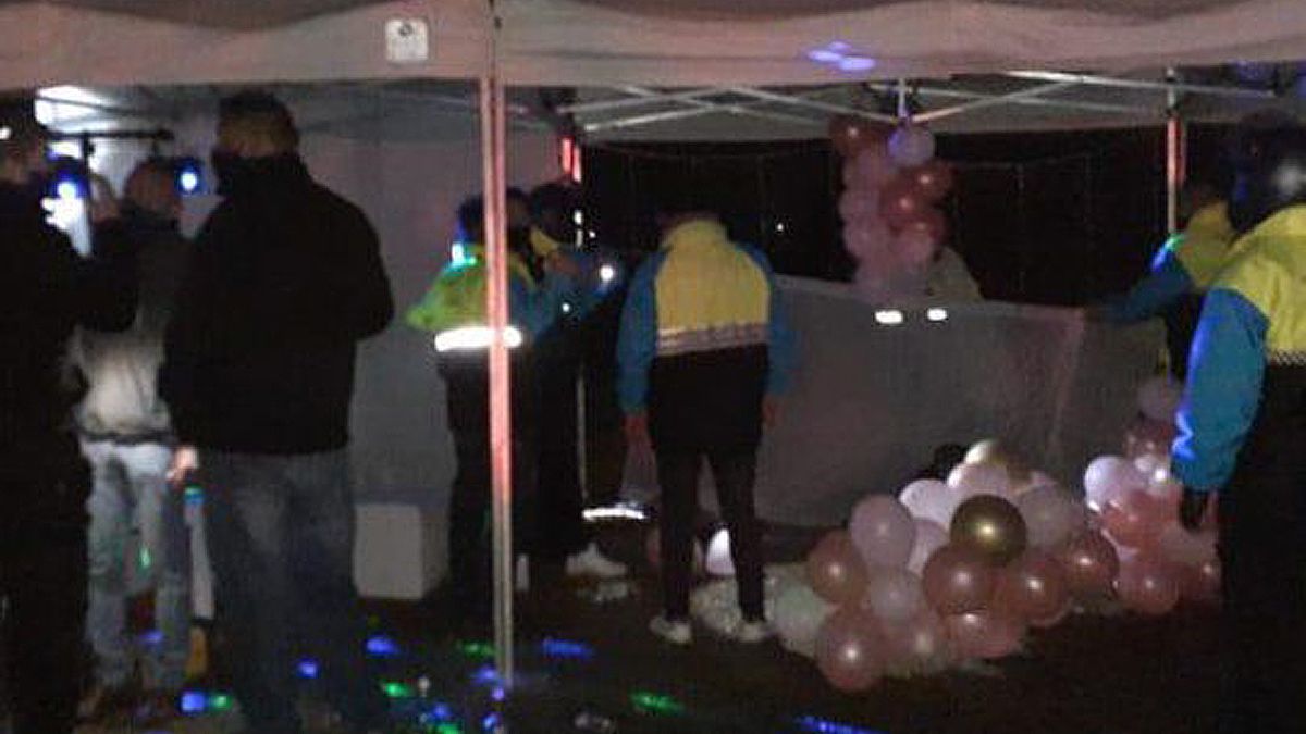 Fiestas clandestinas: desarticulan un cumplea&ntilde;os, con 150 asistentes, en La Plata.