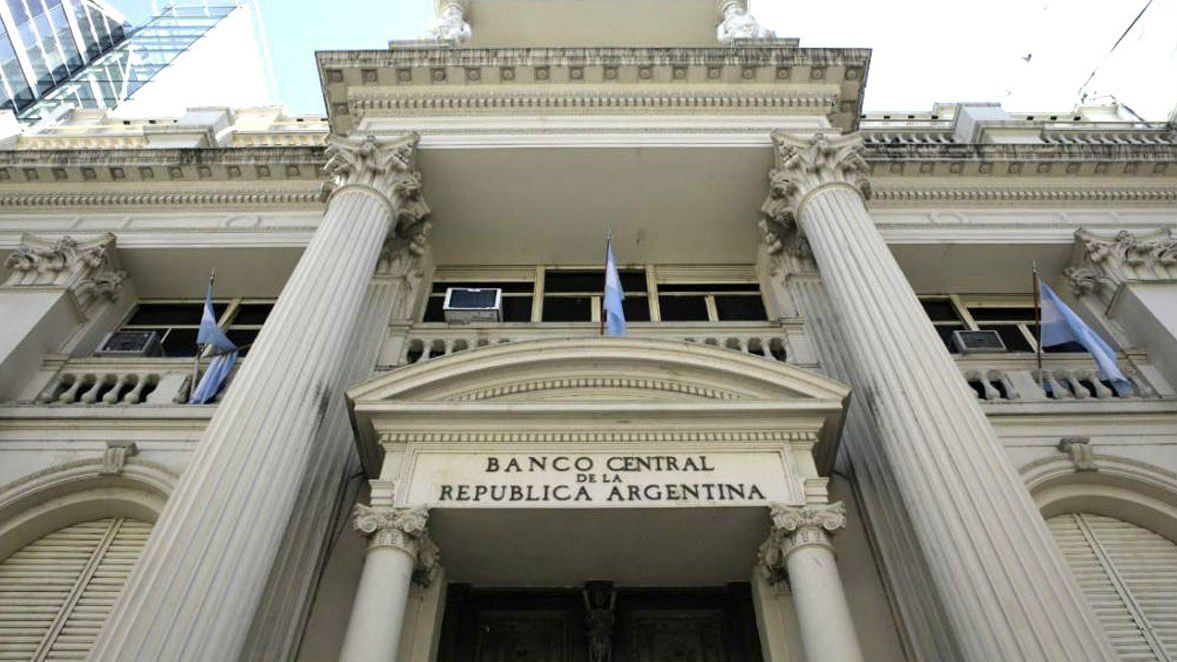 Frente a la suba del dólar blue