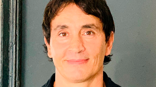 Qué reacción le generan los memes sobre su forma de actuar a Sebastián Estevanez