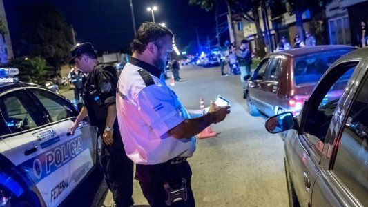 Santa Fe: prohibirán circular en auto o moto a partir de las 20.30