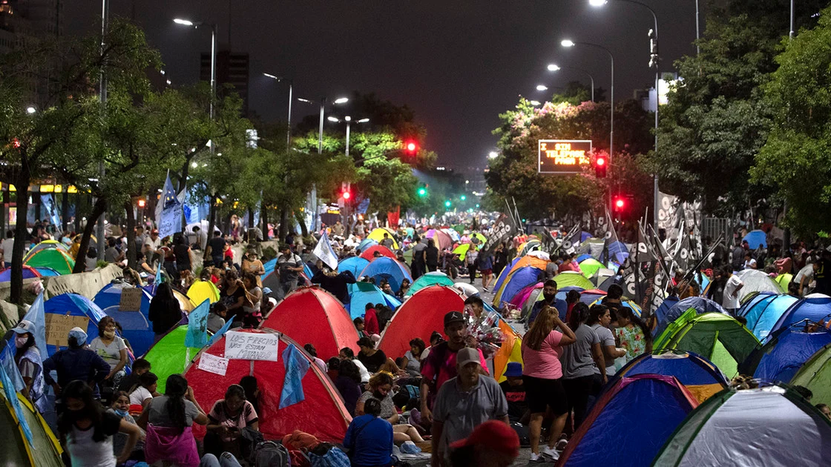 Acampe en la 9 de Julio. Los cortes que afectarán al tránsito este miércoles 29.