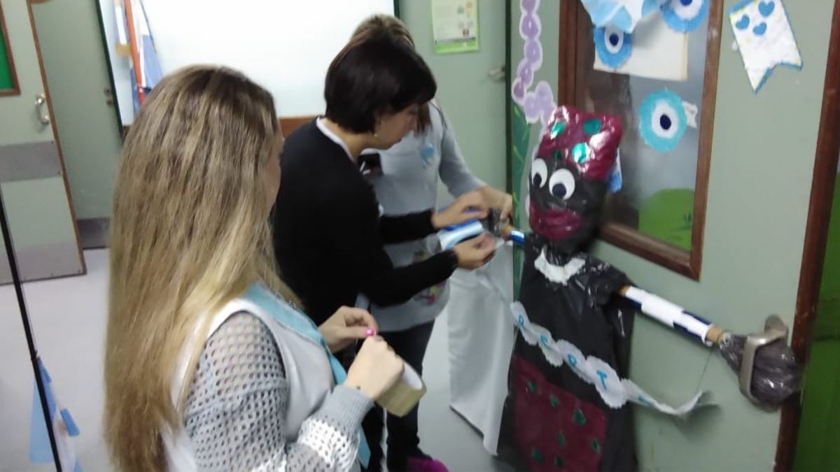 Vanesa trabajando en el Hospital Evita de Lanús (Foto: Claudia Salas)