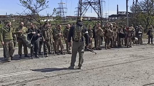 Rusia avanza firme en la invasión y más de 1700 soldados ucranianos se rindieron en Mariúpol