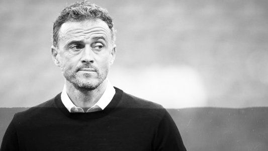 Luis Enrique, DT de España, afirmó: El fútbol sin hinchas es más triste que bailar con tu hermana