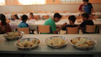 Denuncian que falta comida en los comedores comunitarios, y hay  versiones cruzadas entre el gobierno anterior y el actual
