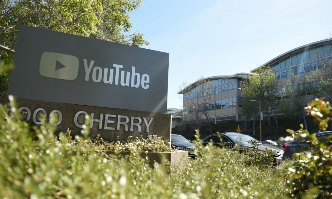 Acusan a YouTube de obtener datos ilegales de las cuentas de menores de 13 años